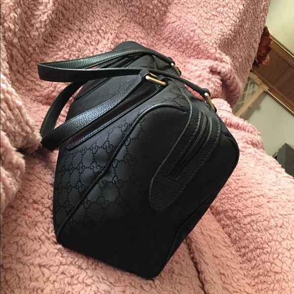 Gucci Handbags - Gucci canvas handbag